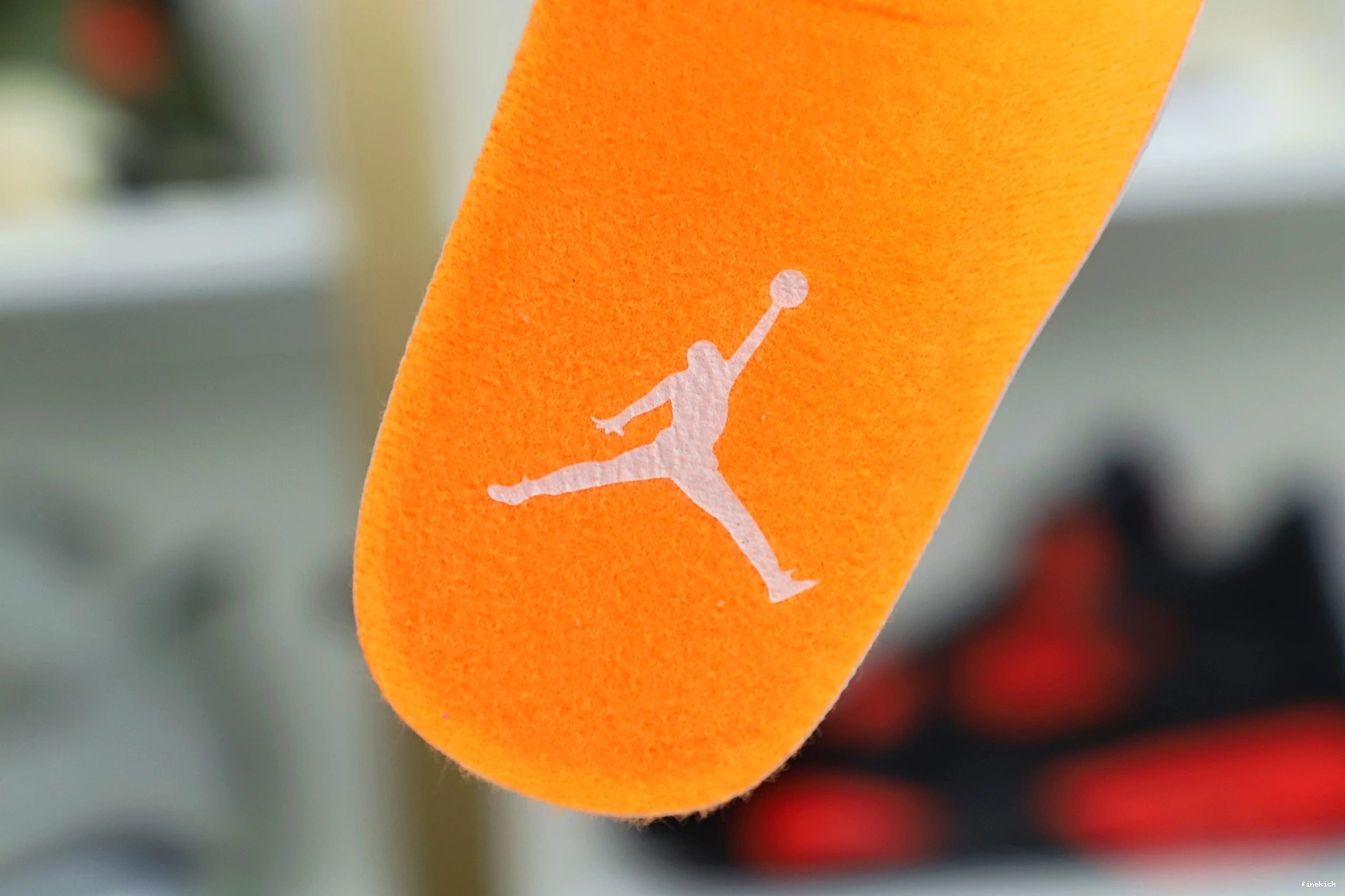 11 CITRUS' 'BRIGHT WMNS LOW RETRO JORDAN AIR 1104